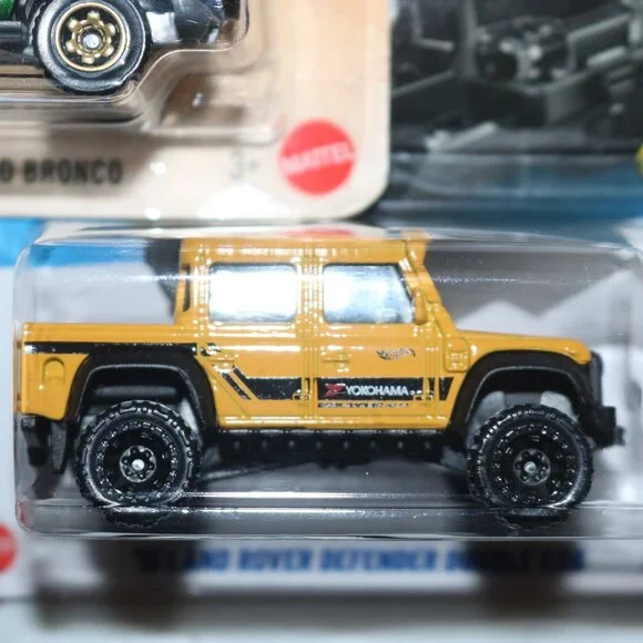 Hot Wheels/Matchbox lot of 3 Land Rover & Bronco - Picture 3 of 4